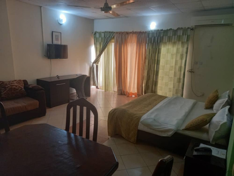 WhatsApp Image 2024 11 07 at 15.53.55 1 768x576